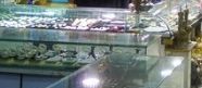 新疆民街玉器市场 新疆民街玉器市场是新疆最大的奇石玉石交易市场